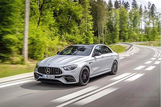 斯图加特硬汉 兼顾暴力与省油的奔驰AMG E级