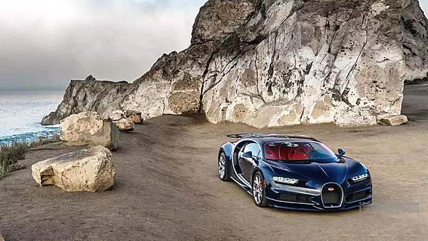 论创造奇迹 各位在110岁的布加迪面前都是弟弟