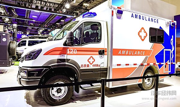 纵横复杂地形！欧霸·雷霆以硬核四驱越野力 赋能多行业作业需求