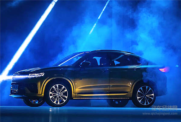 吉利加码轿跑SUV 星越不火都难！
