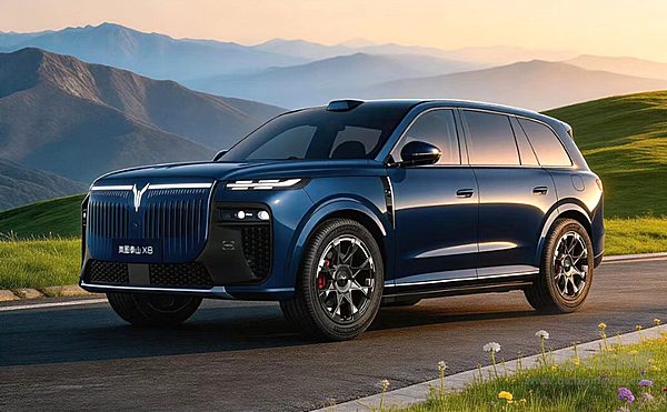 8字辈华为系车型对决 岚图泰山X8与问界M8谁更强？