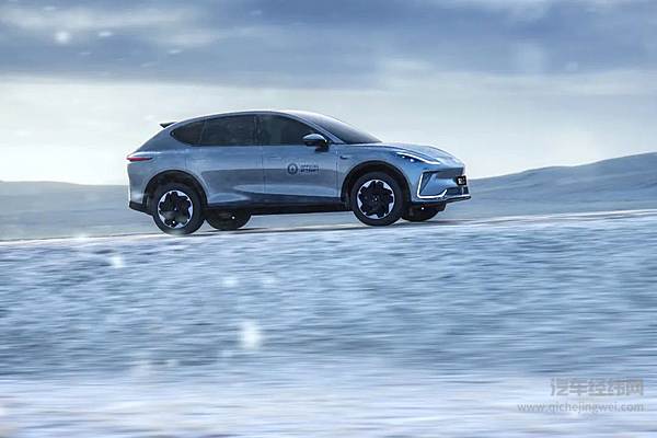 智己LS7成功刷新“电动汽车穿越最大海拔高度差” 吉尼斯世界纪录