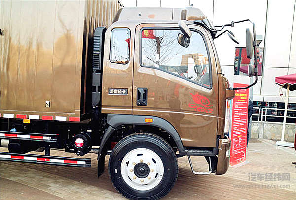 中国重汽HOWO轻卡2017强力产品抢先看