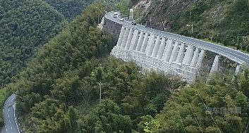 怎么闹腾都不“翻车” 你就说这趟越野之旅刺不刺激？