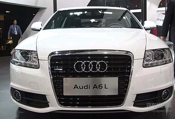 奥迪为降成本要换新车标？网友看完疯狂吐槽：从此豪车地位不保！