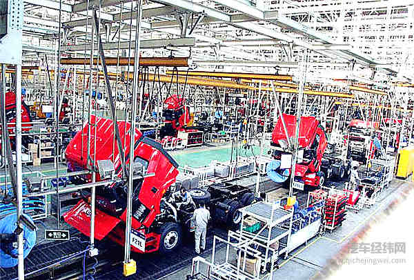 走进世界级卡车制造基地  解读解放行业领先奥秘