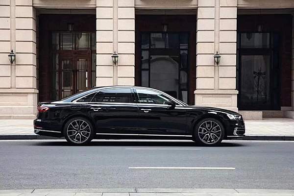 V8即正义！ 新奥迪 A8L 60 TFSI上市