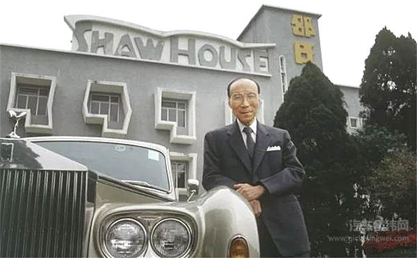 一个黄金时代，被藏在了那些港片的车里