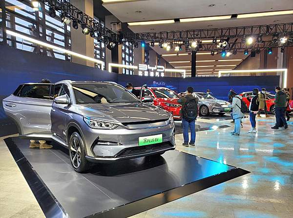 比亚迪4款重磅新车上市 全部搭载刀片电池