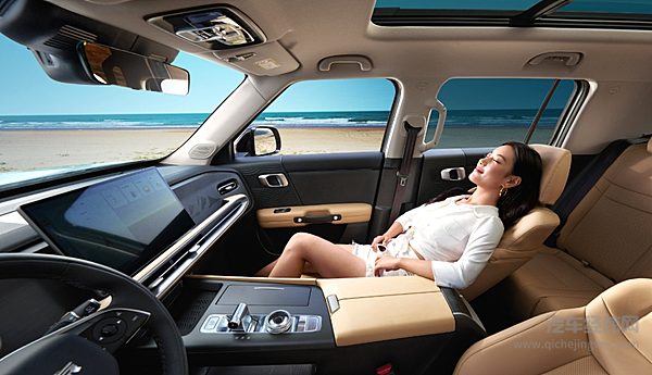 10万级方盒子车型二选一 北京越野BJ30旅行家和哈弗大狗谁更强？