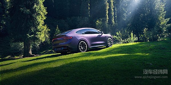  阿维塔11和智界R7玩法一致 哪一款实力更强？