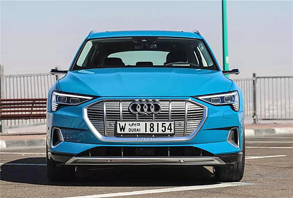 比Model X便宜！奥迪e-tron国外公布售价，科技感十足