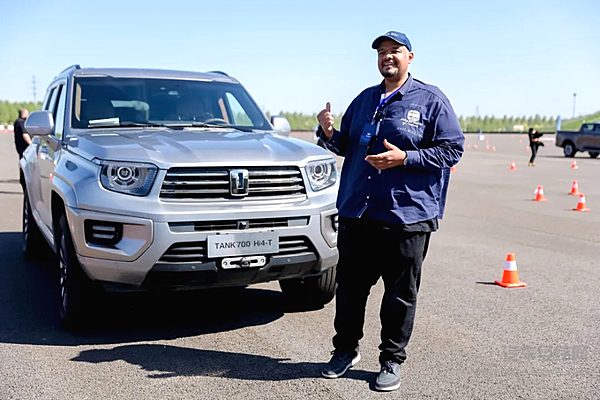 1001名老外来长城围观什么？