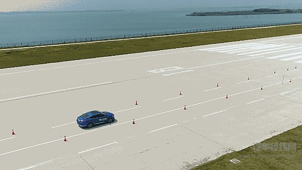 自动驾驶箭在弦上，博瑞GE的智能科技魅力有多大？