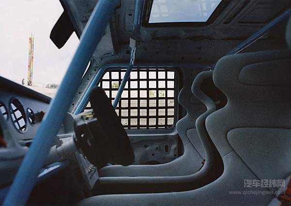 梅赛德斯-奔驰与Virgil Abloh 跨界力作G级艺术概念车揭晓