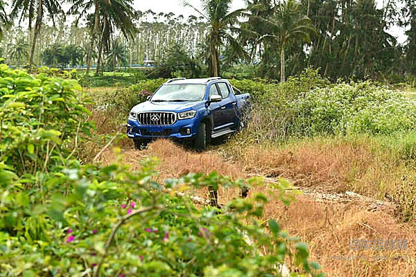 上汽大通T60一步到位 没有因为市场容量而限制了“想象力”