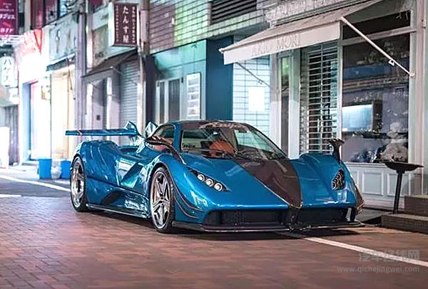 日本不只JDM！东京黑夜街头直击帕加尼Zonda Anija