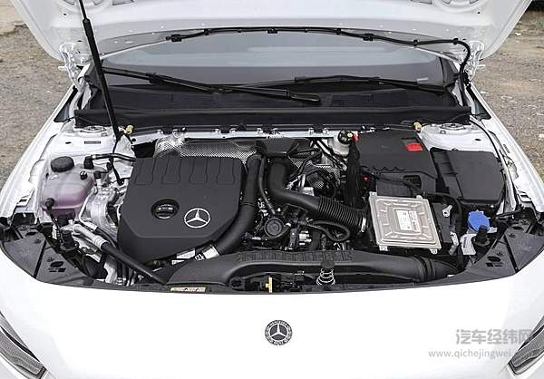 车标比硬件更贵吗 入门级豪车的到底值不值得买？