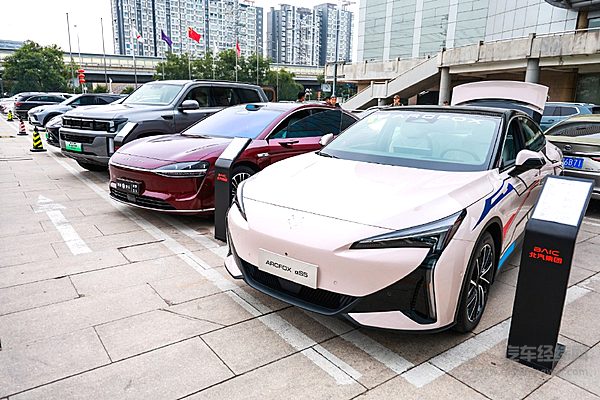 1-11月份同比暴增213.4% 极狐品牌的成绩是怎么来的？