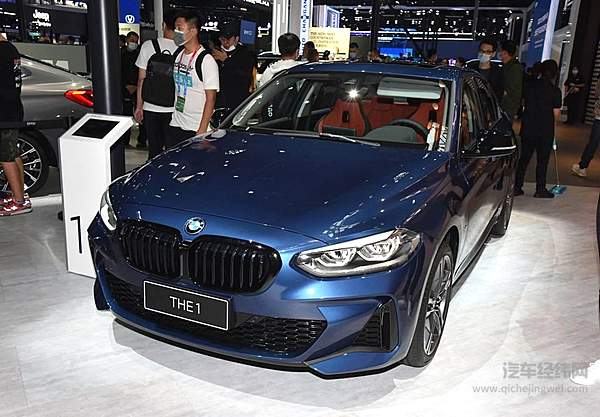 车标比硬件更贵吗 入门级豪车的到底值不值得买？