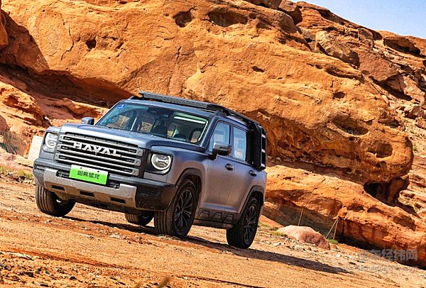 20万元混动越野方盒子 捷途山海T2四驱版能否挑战哈弗猛龙？