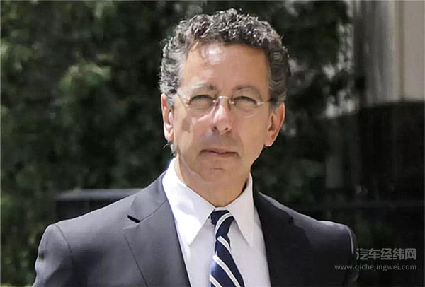 FCA前劳资关系主管阿方斯·莱考柏力（Alphons Iacobelli）