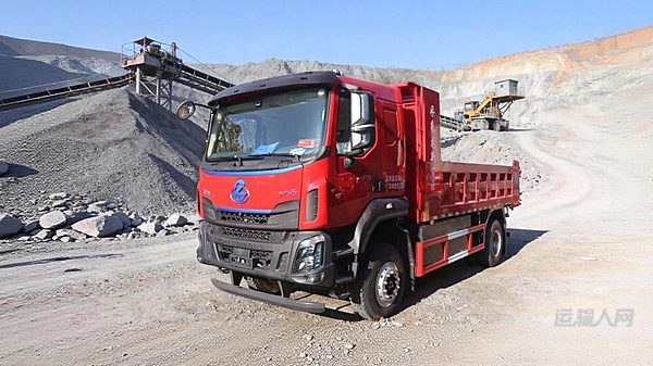 電動(dòng)時(shí)代更“瘋狂”乘龍H5 4×2純電自卸開(kāi)啟降維打擊