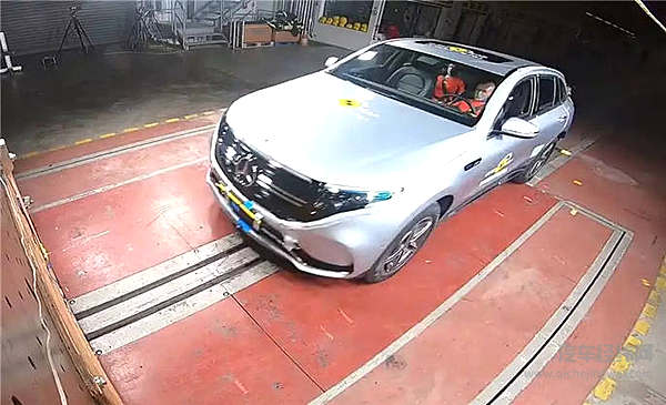 Euro NCAP 7辆产品霸榜五星 技术进步还是“五星批发”？