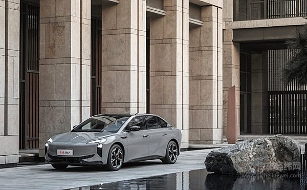 2024年推16款新车 红旗的ALL IN能不能落实？