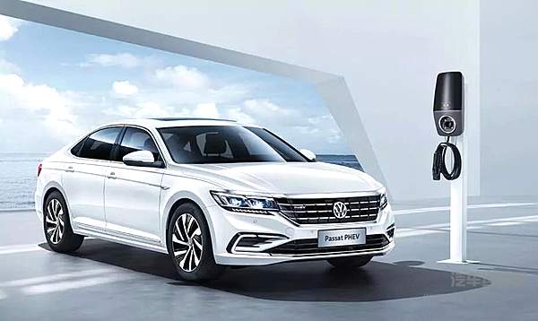 豪华品牌发力！宝马X4、沃尔沃S60车载互联都已更新