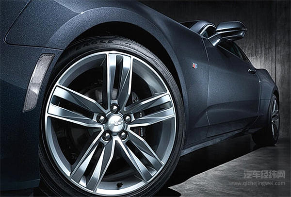 听说，这一届大黄蜂不是我科迈罗Camaro RS？