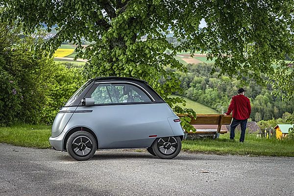 在古典与现代间徜徉：BMW ISETTA和MICROLINO的斯图加特之旅