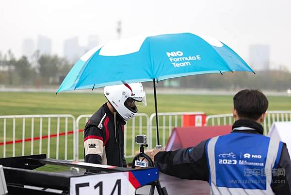 热爱不止 蔚来为每一个追梦少年喝彩！