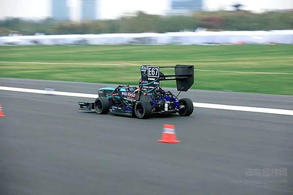 热爱不止 蔚来为每一个追梦少年喝彩！