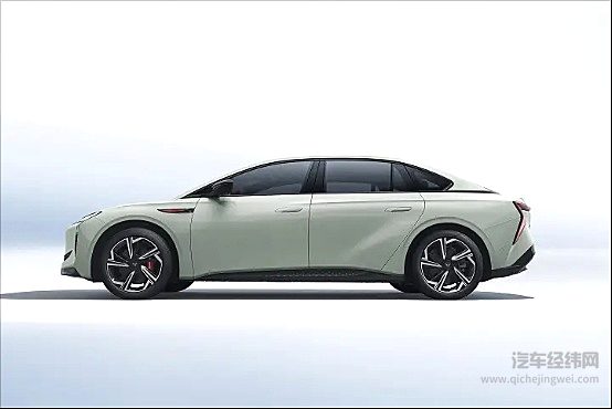 空间、动力优势明显 红旗EH7能否挑战汉EV？