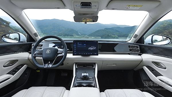 百公里亏电油耗2.9L综合续航2100km 秦L真的完胜银河L6吗？