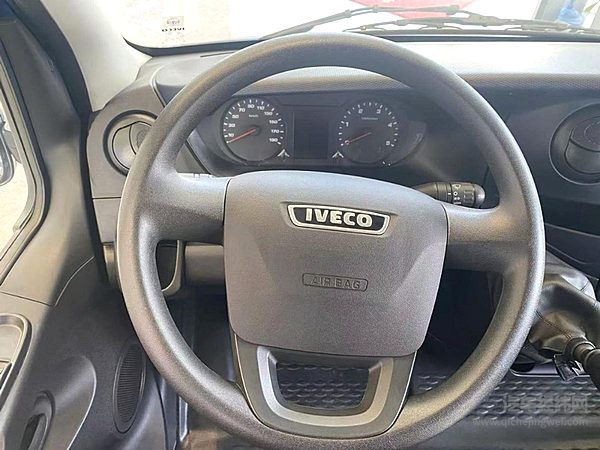 年中大促 依价到位！依维柯火力全开 售价8.99万元起