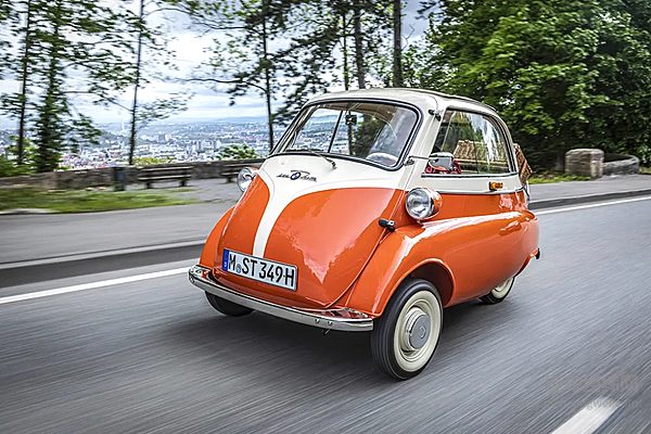 在古典与现代间徜徉：BMW ISETTA和MICROLINO的斯图加特之旅