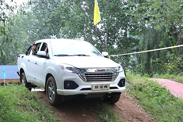 新宝典通过三连驼峰