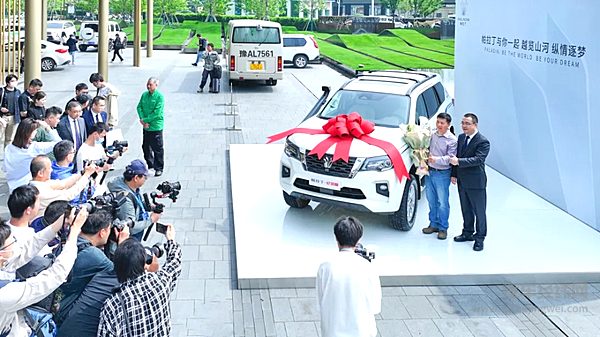 更强来袭！郑州日产帕拉丁纪念版和劲酷版荣耀上市