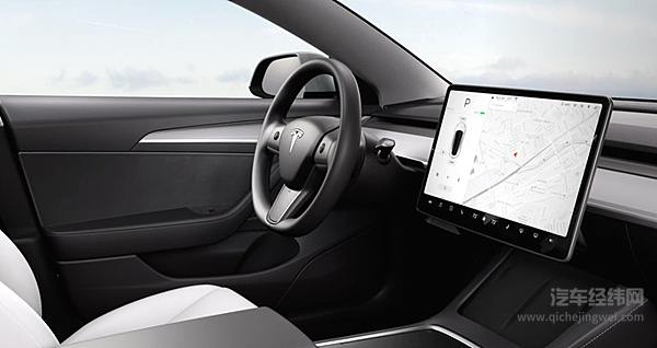 压线、逆行、无故左转 特斯拉最强FSD接连“翻车”