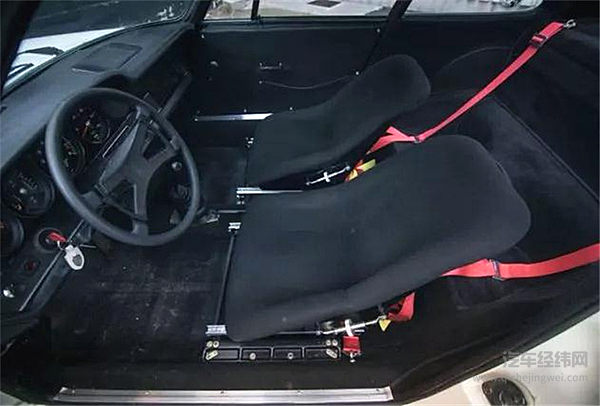 保时捷史上最经典赛车即将拍卖，你觉得花多少钱买它们合适？