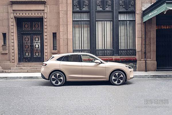 华为汽车业务人事地震 余承东全面掌权后真要造车了？