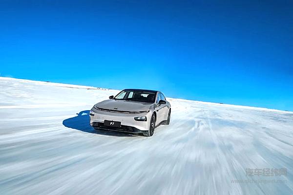 B级车市场的油电之争 小鹏P7与丰田凯美瑞如何选？