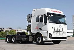 東風(fēng)商用車(chē)東風(fēng)天龍KL 悅享版 580馬力 6X4 國(guó)六重卡牽引車(chē) (東風(fēng)手自一體變速箱)(DFH4250G5)