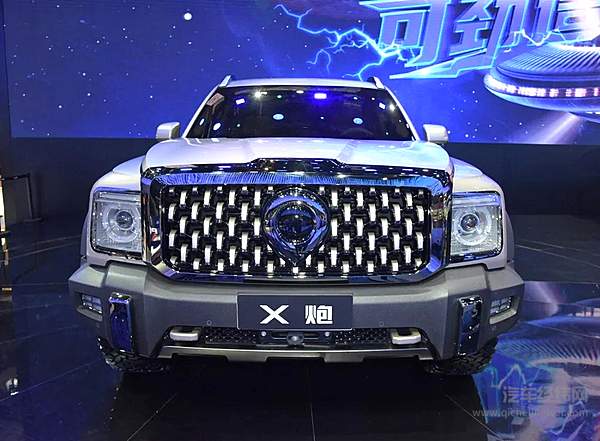 长城首辆全尺寸皮卡配3.0T+9AT强劲动力 霸气外观超越猛禽