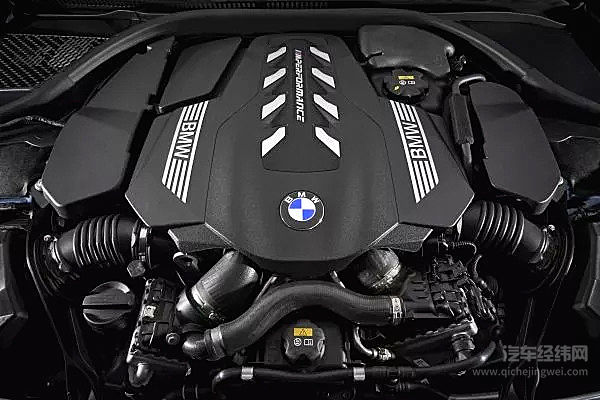 宝马8系复活 “英雄归来”是否带来了新技能？