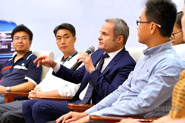 在一起，更完美 宋MAX万人交车盛典席卷全国