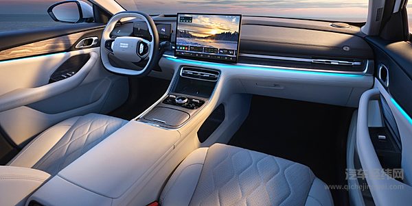 10万级新能源家轿二选一 吉利银河A7与风云A8谁更强？