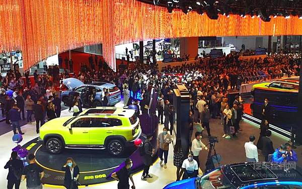 哈弗展台人潮涌动